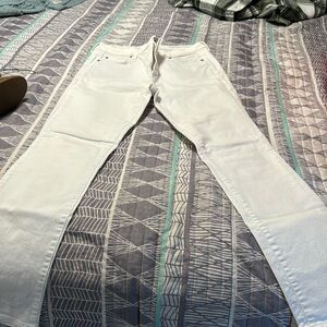 Classic gap skinnies!